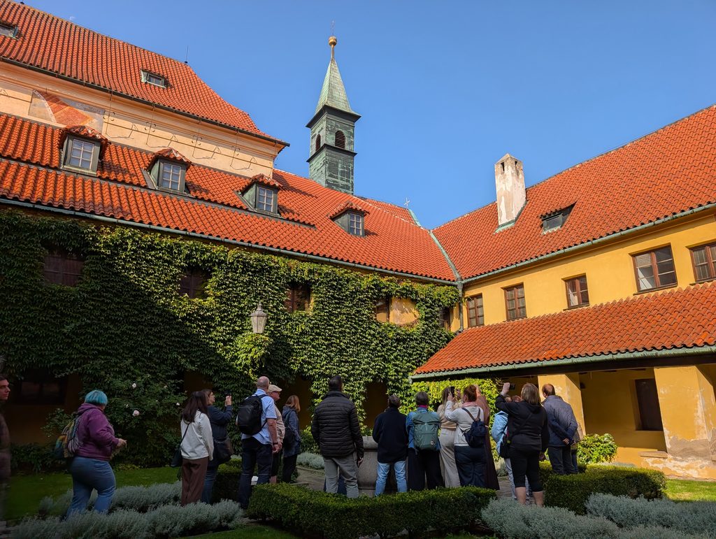 Vycházky Prahou, průvodce Prahou